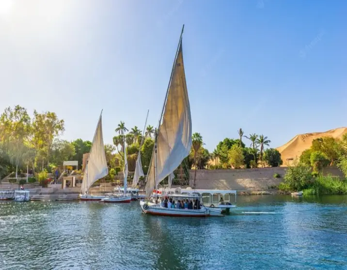 3-Night Nile Cruise from Aswan to Luxor with Hot Air Balloon